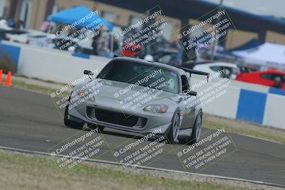 media/Dec-19-2025-Lucky Dog Racing (Fri) [[3b7b1b5fc8]]/Intermediate Low/Session 2 Turn 1/